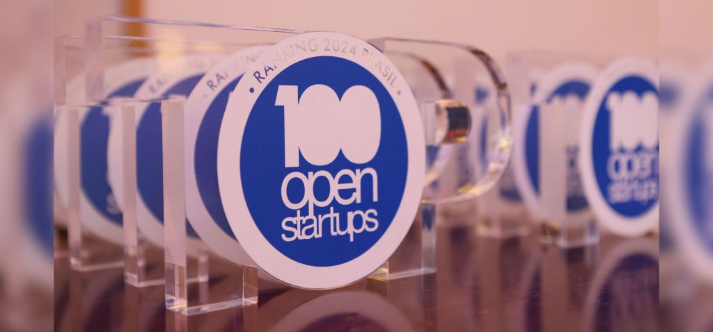 Troféus da premiação do Rankin 100 Open Startups